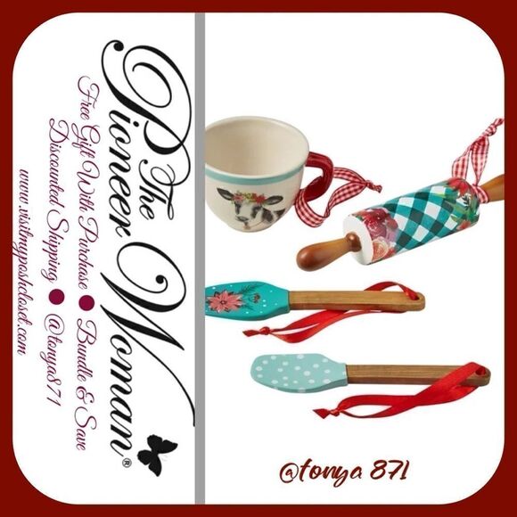 2021 🦋 New Pioneer Woman Kitchen Christmas Ornament Bundle, 4 Count - Picture 3 of 8